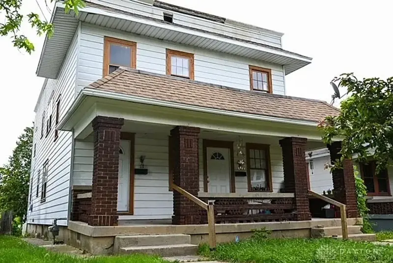 Dayton House: 2322-2324 Eastview Ave