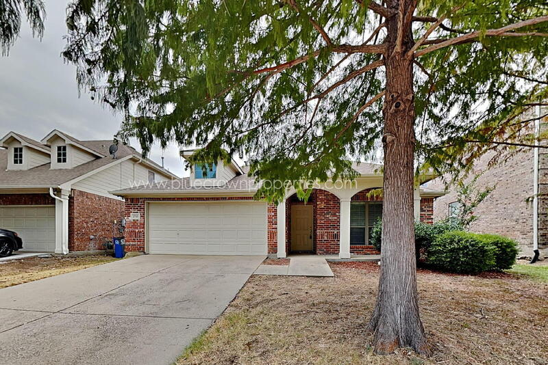 Little Elm House: 2713 Evening Mist Drive