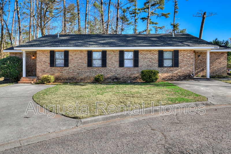 Martinez Condo: 328B Old Plantation Road