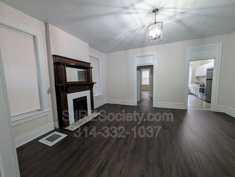 St. Louis Condo: 3922-3924 Botanical Avenue