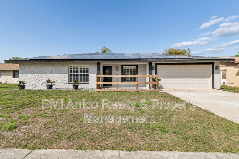 Valrico House: 4009 Orangefield Place