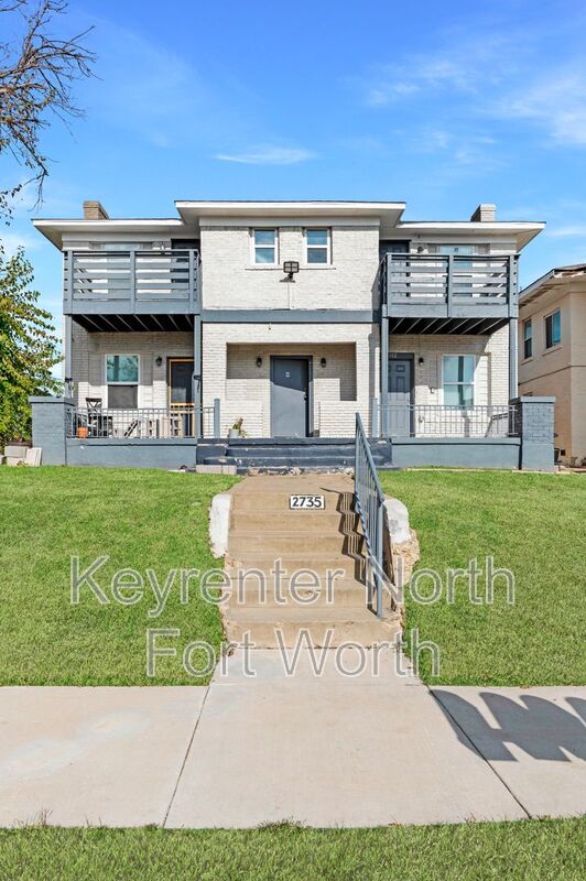 Fort Worth House: 2735 Purington Avenue