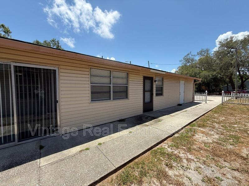Palm Harbor Condo: 1231 Illinois Ave