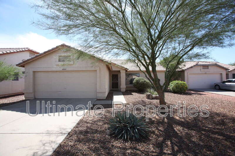 Glendale House: 10407 W Medlock Dr
