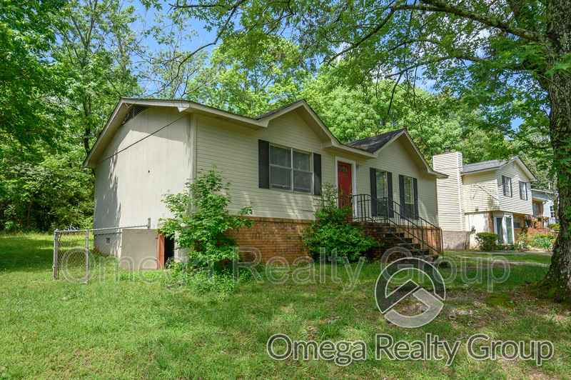 Birmingham House: 1814 Valley Run Cir
