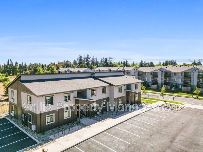 Salem Condo: 4374 Fisher Rd NE