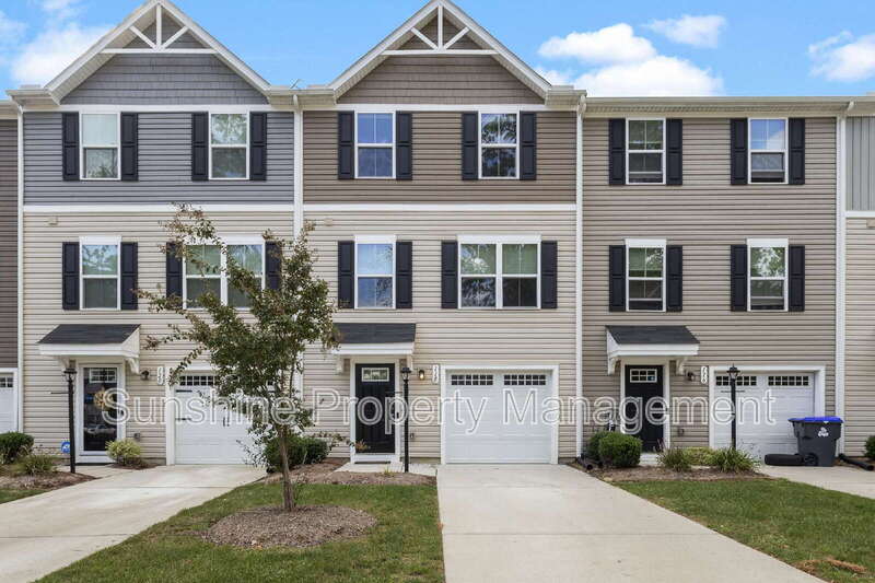Hampton Condo: 118 Manilla Circle