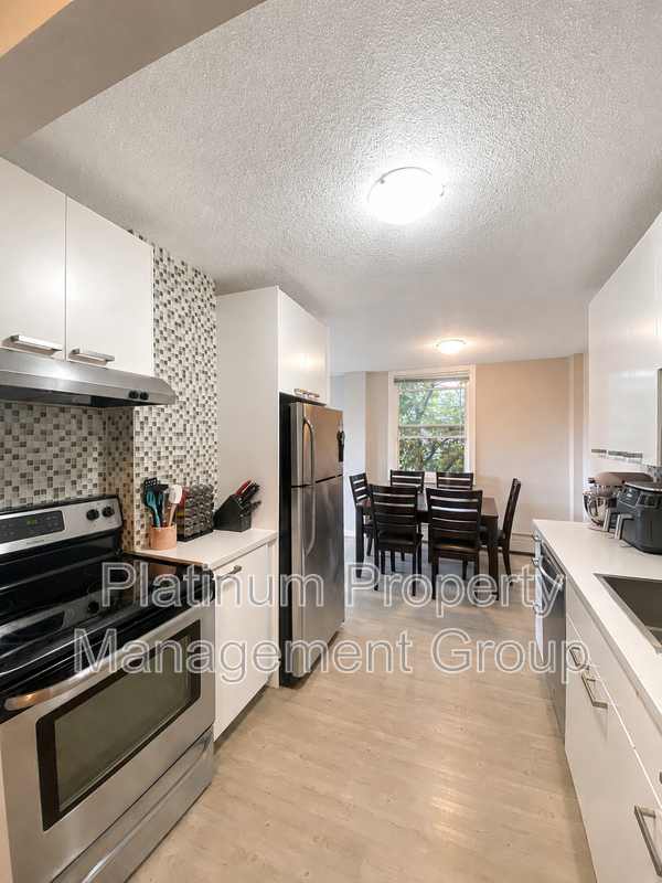 Calgary House: 2024 35 Avenue SW