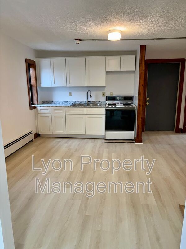 Central Falls Condo: 262 Illinois