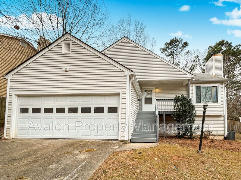 Acworth House: 1819 Crescent Hill Dr Nw