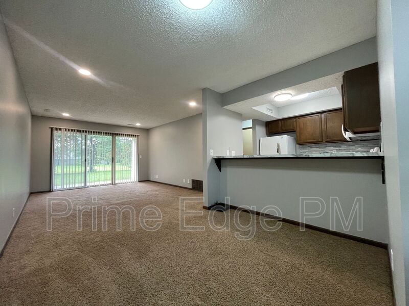 Lincoln House: 6235 Holdrege-D3