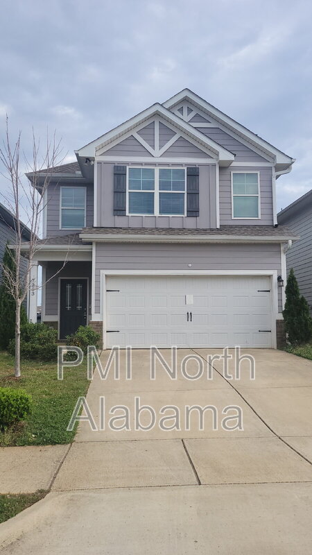 Huntsville House: 7203 Chatfield Way Northwest