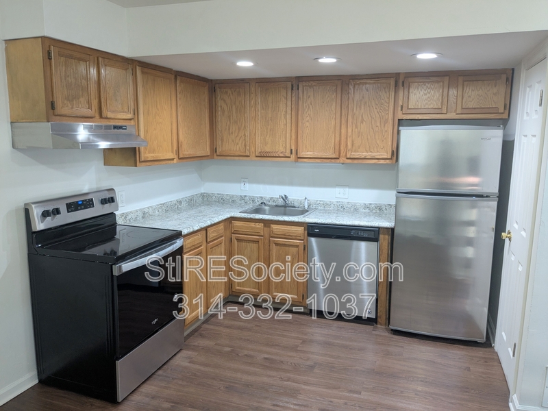 St. Louis Townhome: 2731 Allen Ave #B
