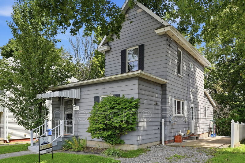 Mars House: 507 Cherry St