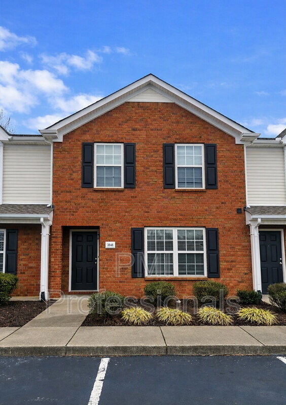 Murfreesboro House: 3848 Chippewa Pl