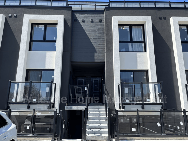 Niagara Falls Condo: 6638 McLeod Road