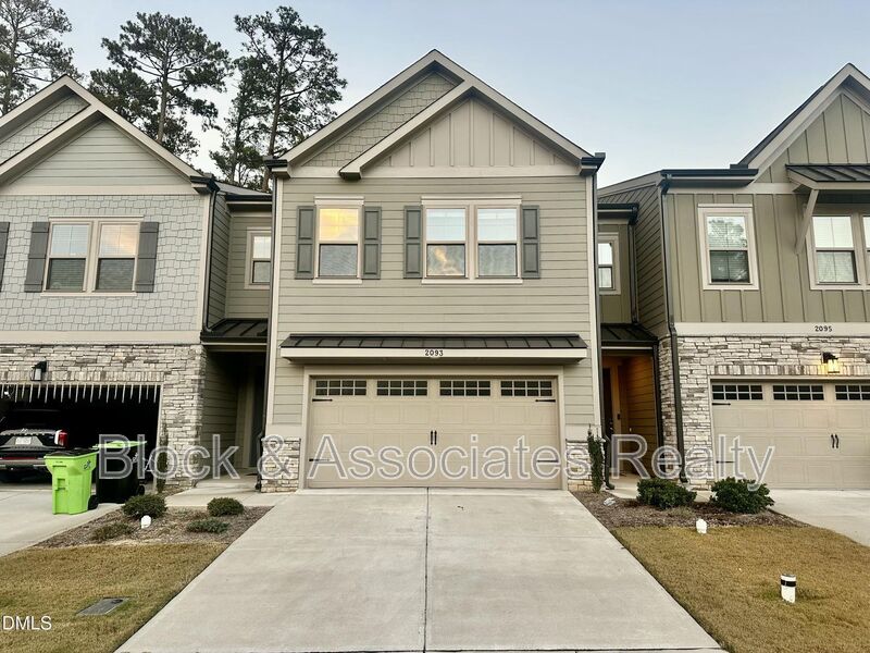 Apex House: 2093 Maggie Valley Drive