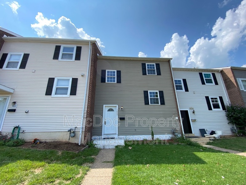 Request a Viewing for 7609 Quail Run Lane Tenant Turner