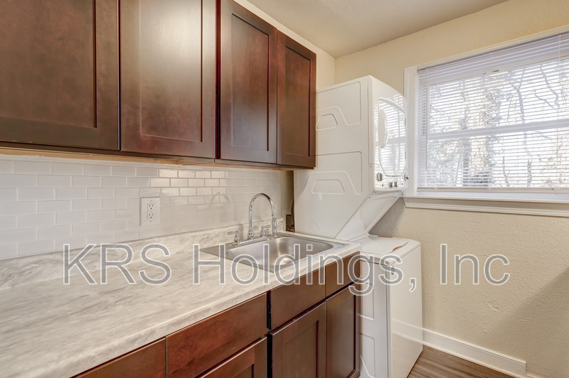 PETERSBURG Condo: 1517 HALIFAX ST
