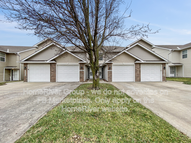 Platte City Townhome: 13720 Post Oak Ln