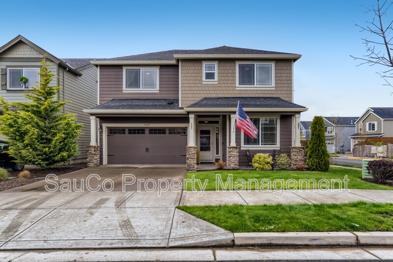 North Plains House: 11219 NW 325th Ave