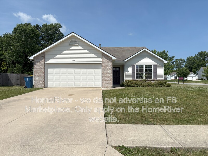 Fort Wayne House: 11935 Shearwater Run