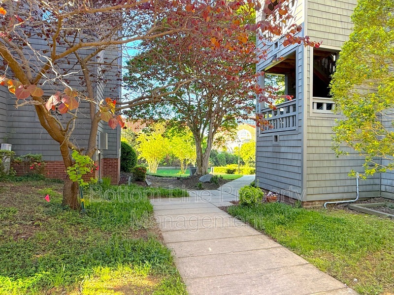 Charlotte Condo: 9031 J M Keynes Drive