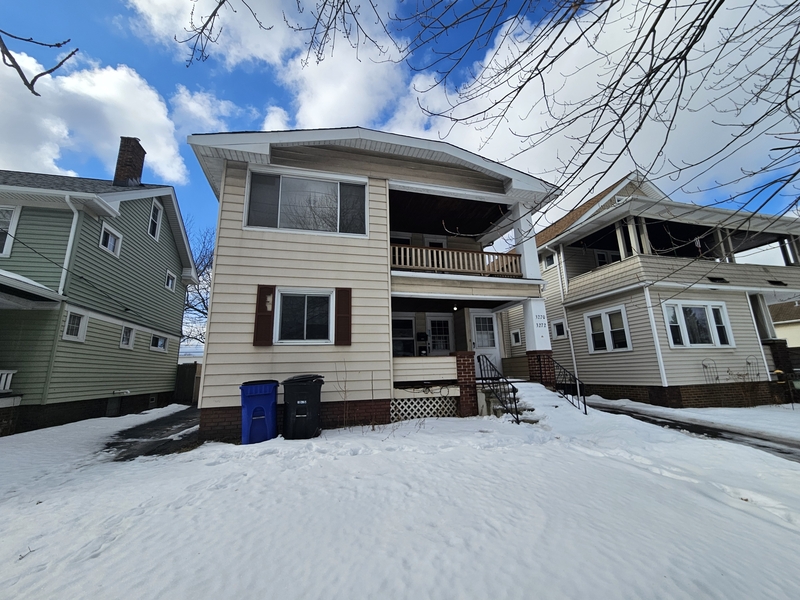 Cleveland Condo: 3270 West 116th Street - Upstairs