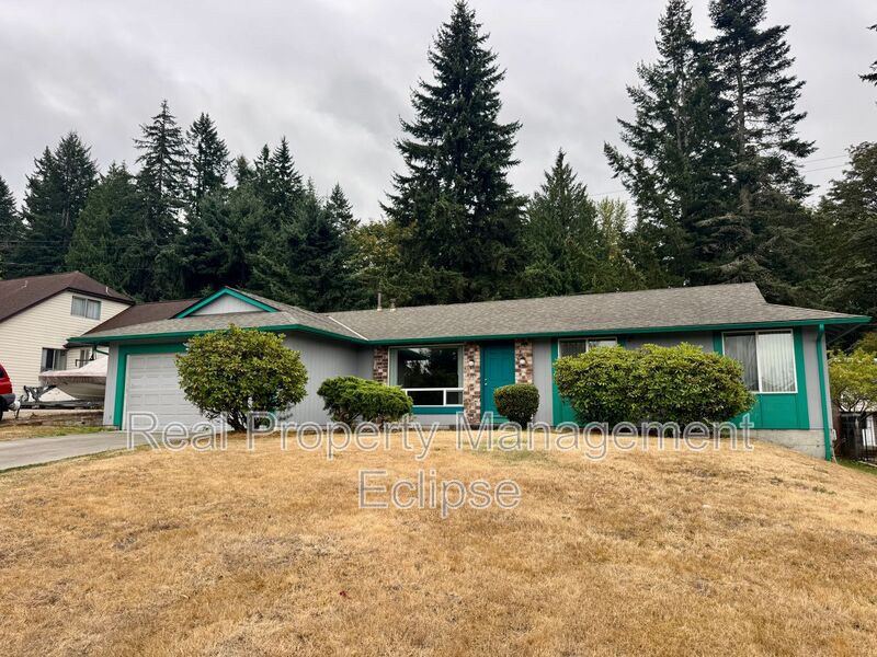 Renton House: 13617 SE Fairwood Blvd