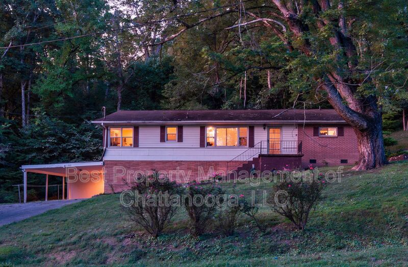 Soddy Daisy House: 9851 Millsaps St