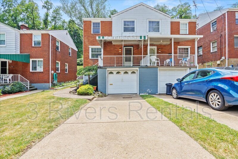 Pittsburgh House: 2182 Pauline Ave