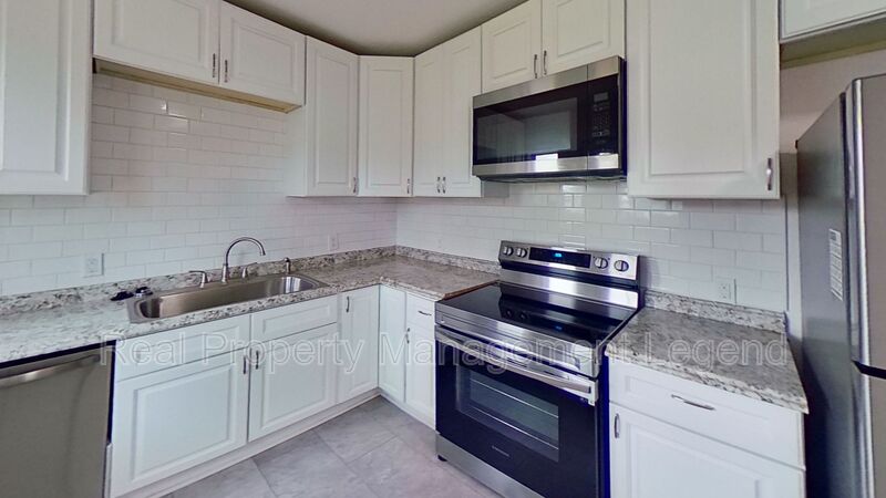 Irving House: 2320 Brockbank Dr