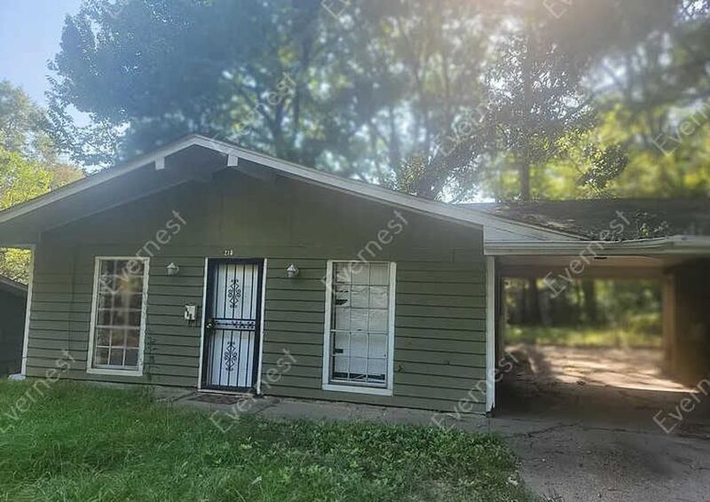 Request a Viewing for 210 N Flag Chapel Rd Tenant Turner