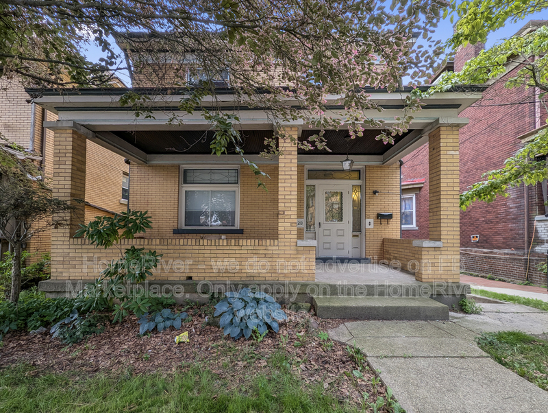Pittsburgh Condo: 213 Giffin Ave