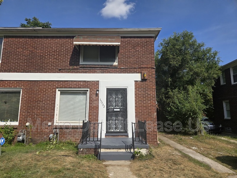 Detroit House: 15734 Meyers Road