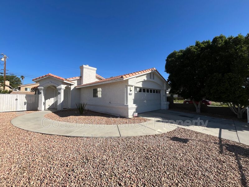 Desert Hot Springs House: 66432 2nd Street