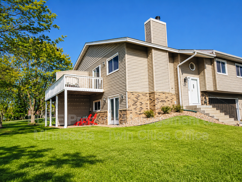 Woodbury Townhome: 3299 Juliet Dr
