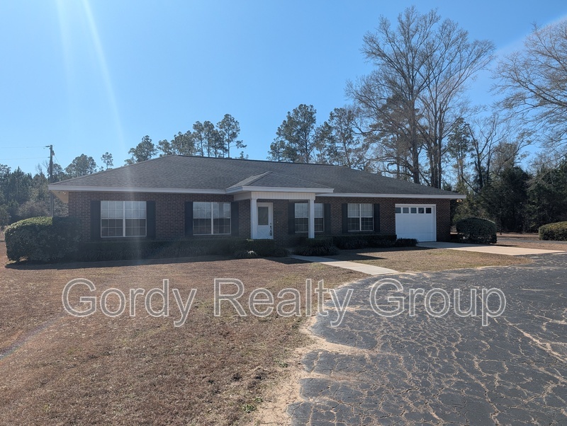 Marianna House: 3363 Highway 73