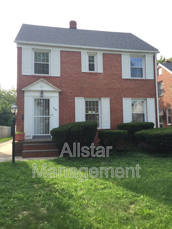 Euclid House: 330 E 211th Street