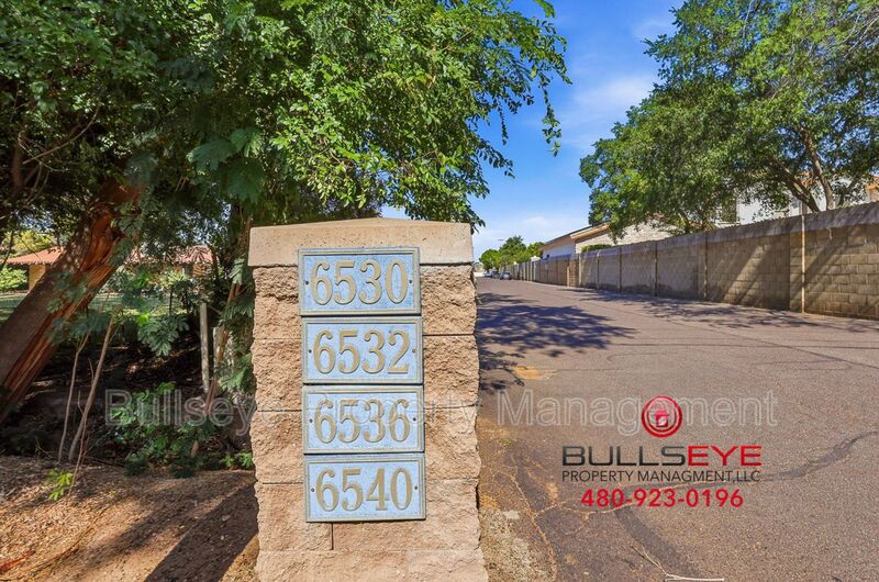 Phoenix House: 6530 N Central Ave