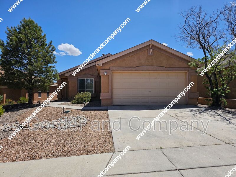 Albuquerque House: 7608 Snowy Egret Ct NW