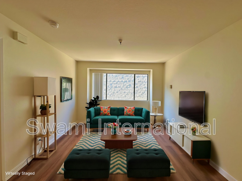 Hawthorne Condo: 14323 Cerise Avenue
