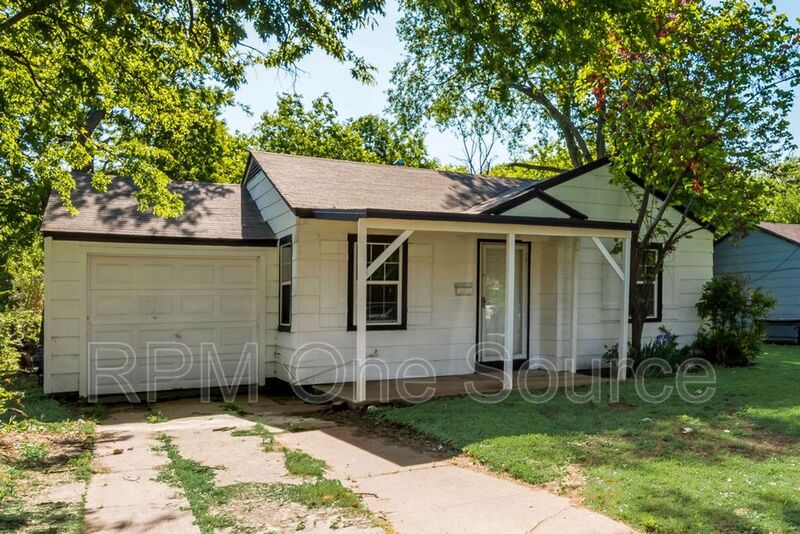 Ft. Worth House: 3233 New York Ave