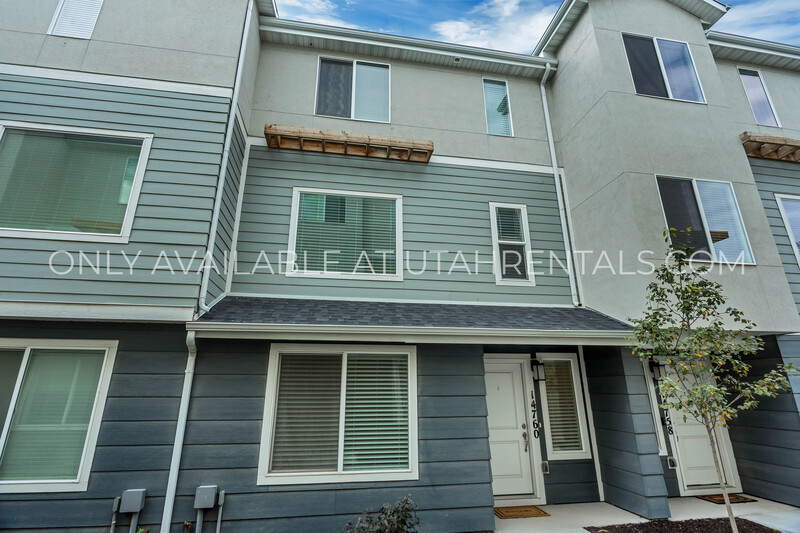 Bluffdale House: 14760 S Rising Star Way