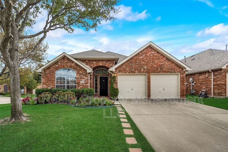 McKinney House: 5501 Fairfax Court