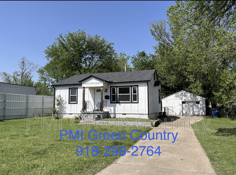 Tulsa House: 4326 S Owasso Ave