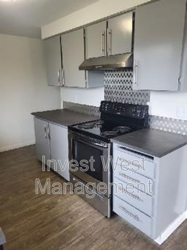 VANCOUVER Condo: 3108 KAUFFMAN AVENUE