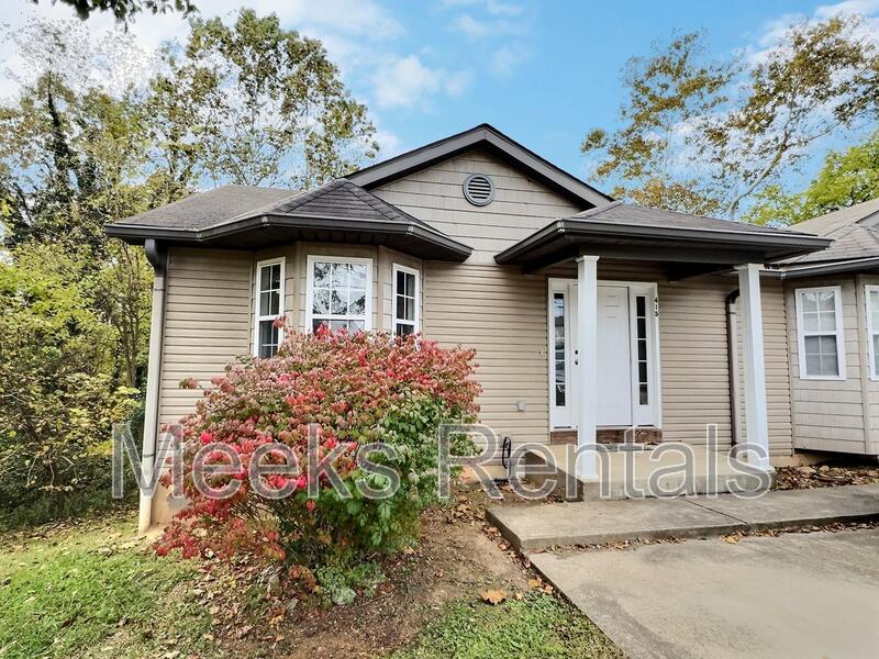 Hurricane Apartment: 448 Mill Rd