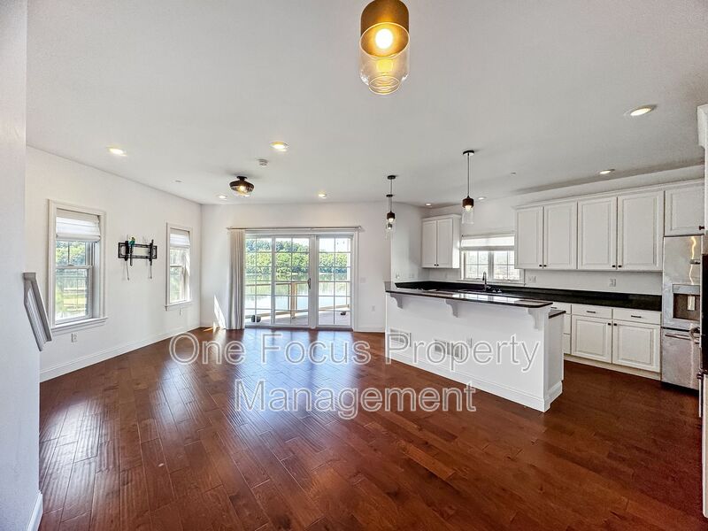 Danville Townhome: 148 Jacobs Landing Way