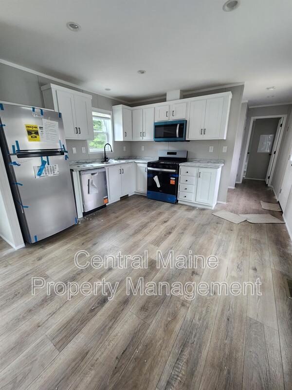 Orono House: 13 Austin Dr.
